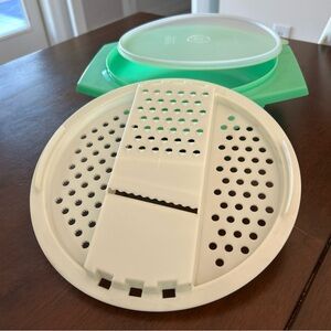 Vintage Tupperware Cheese Grater Bowl Jadeite Green + Seal (3 Piece Set) NICE